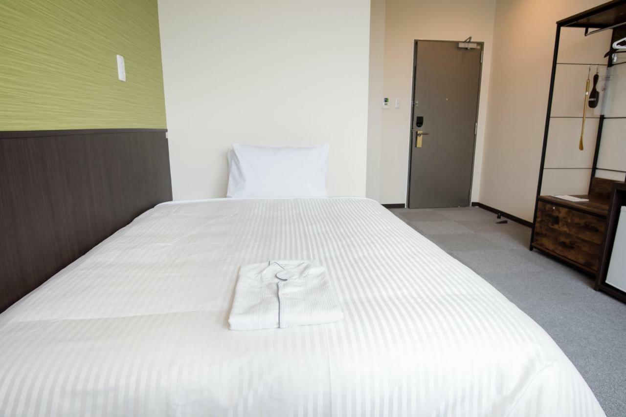 Crown Hotel Okinawa Annex Bagian luar foto