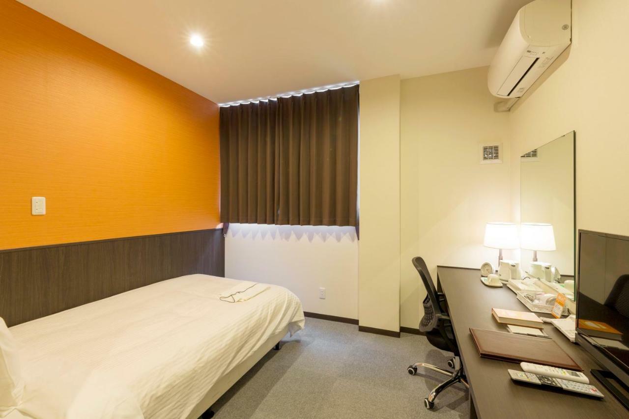 Crown Hotel Okinawa Annex Bagian luar foto