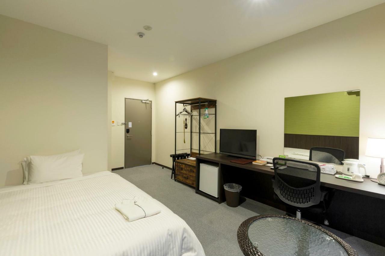 Crown Hotel Okinawa Annex Bagian luar foto