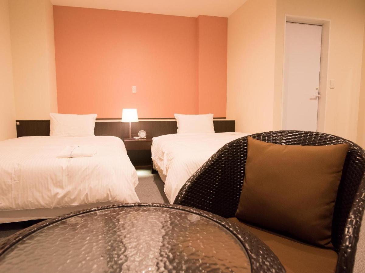 Crown Hotel Okinawa Annex Bagian luar foto