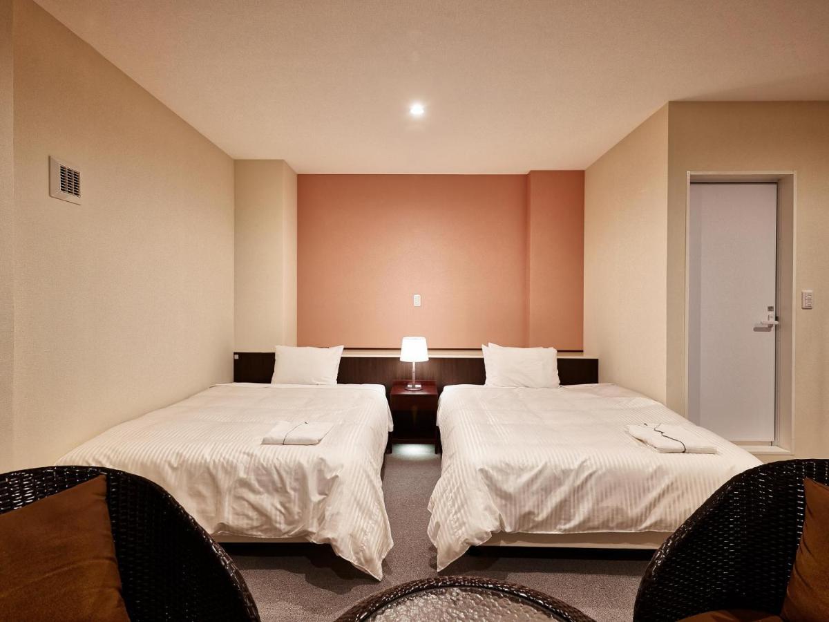 Crown Hotel Okinawa Annex Bagian luar foto
