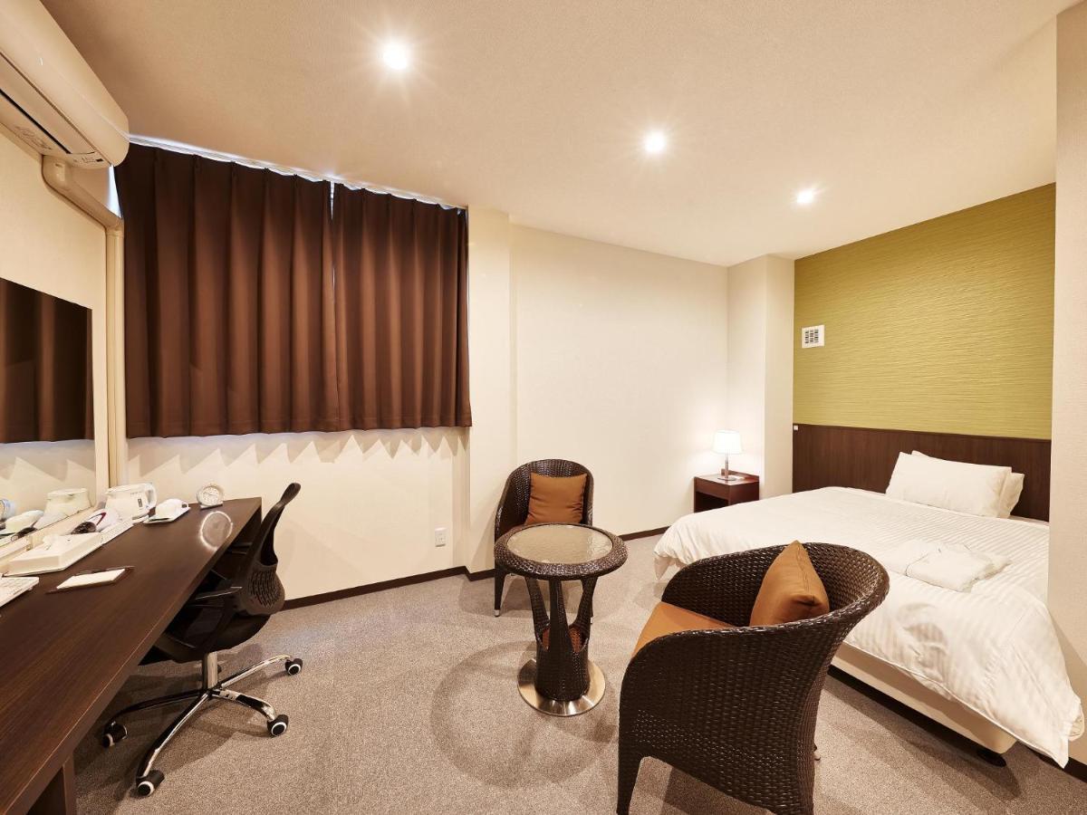 Crown Hotel Okinawa Annex Bagian luar foto